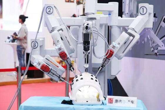 從今年智能醫(yī)療走向推測(cè)出未來(lái)晶體產(chǎn)業(yè)將如何發(fā)展